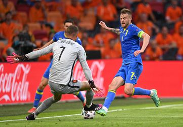 🎥 | Ai! 2-1 via een hoge pegel van Andriy Yarmolenko