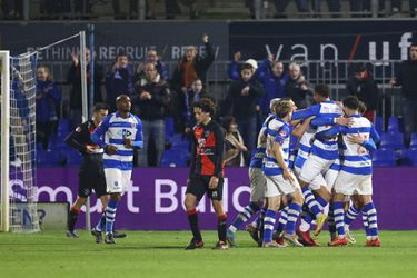 KKD weer terug: PEC Zwolle grijpt gelijk 2e periodetitel, koploper Heracles loopt averij op