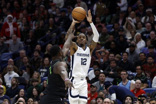 Triomf na schorsing: Ja Morant's comeback na 25 wedstrijden zet Grizzlies in vuur en vlam