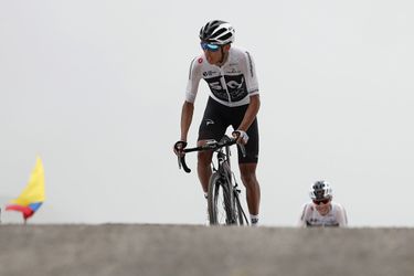 Landa weer 'oké' na zware val in San Sebastián, gezichtsletsel bij Bernal  (video)