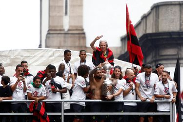 Flamengo wordt tijdens feest ook nog eens kampioen