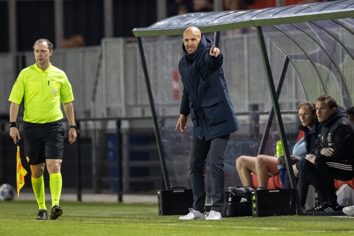 'Mitchell van der Gaag wees rol als hoofdcoach bij Ajax af'
