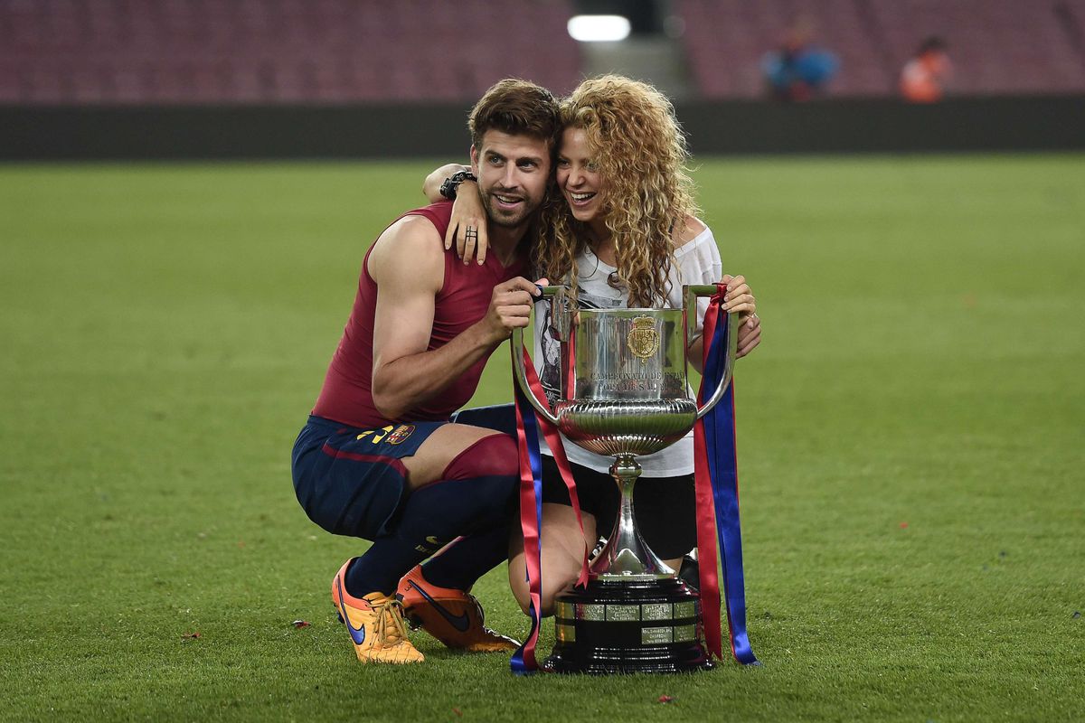 Vervelend voor Barça-speler Piqué: zijn vrouw Shakira wordt verdacht van belastingfraude