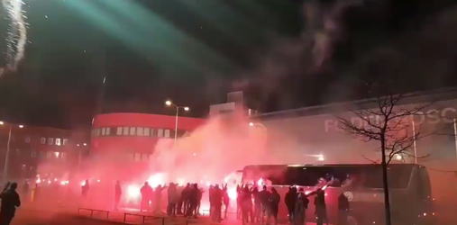 HAHA! Den Bosch-fans maken vuurwerkvoorraad op na periodetitel (video)