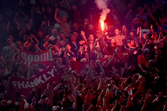 Liverpool en AS Roma op het matje geroepen door UEFA