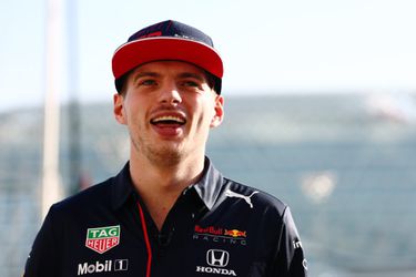 Max Verstappen keihard: vertrouwen in de FIA kwijt en beeld van Hamilton 180 graden gedraaid