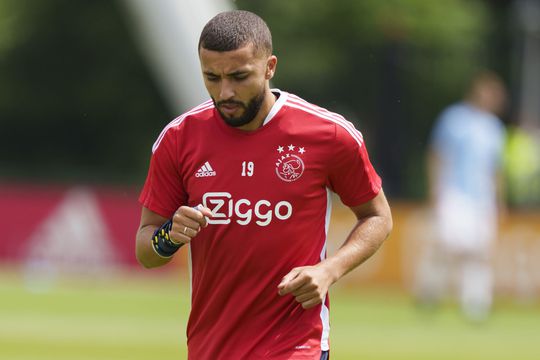Ajax meldt dat Zakaria Labyad ziek is, Twitterend Nederland weet wel beter 🤔