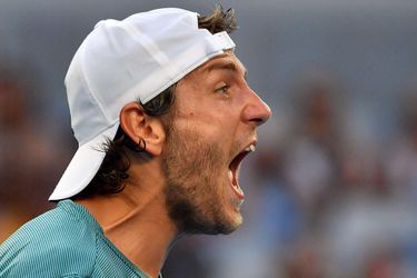 Sprookje van Pouille op de Australian Open houdt maar niet op: kwartfinale in de zak