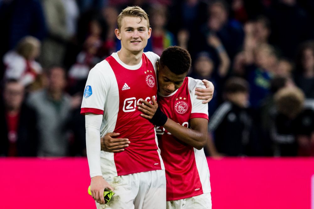 Drukke Ajax-zomer: 'De Ligt wil weg, Neres mag niet weg, komst Tadic waarschijnlijk'