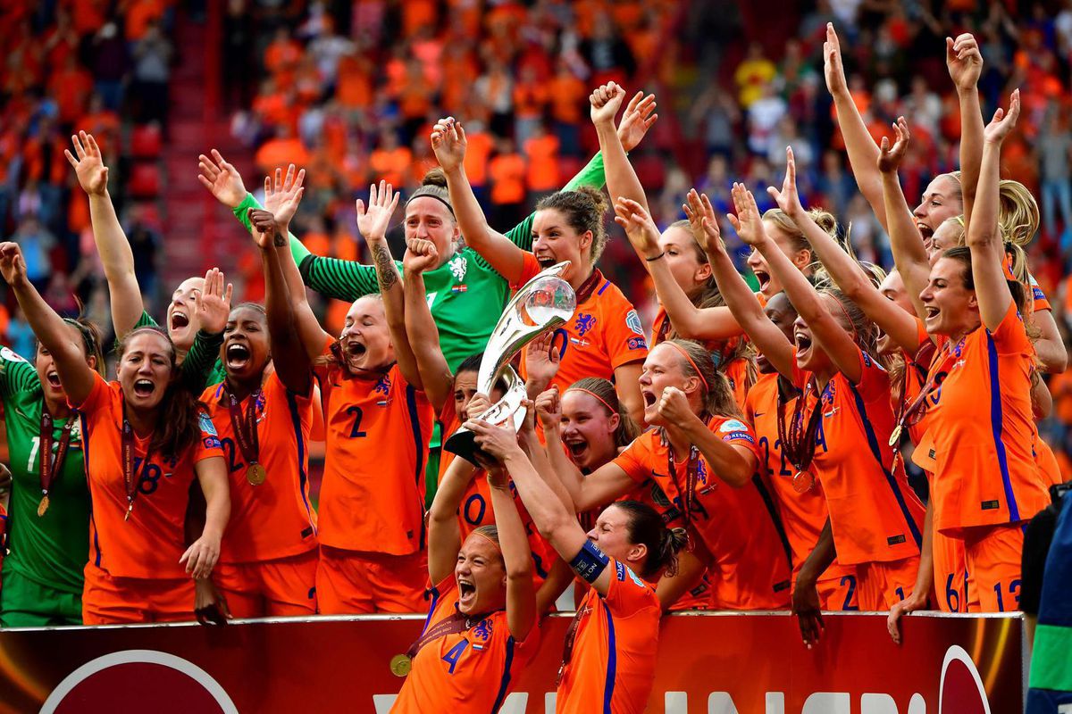 Oranje Leeuwinnen spelen in uitverkochte Goffert tegen Ierland
