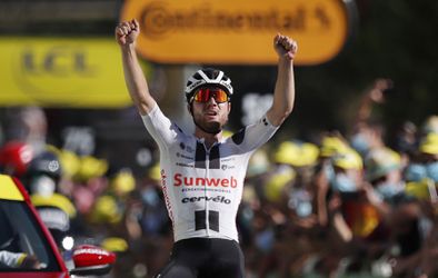 Marc Hirschi bezorgt Sunweb dikverdiende etappezege in de Tour de France