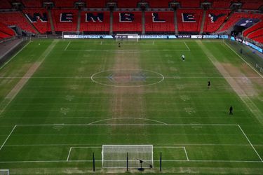 UEFA keurt grasmat goed: PSV speelt gewoon op Wembley tegen Spurs
