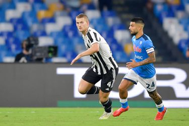 🎥 | Juventus zet Matthijs de Ligt op de bank en verliest van Napoli