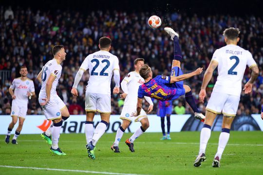 🎥 | Luuk de Jong doet gewoon WEER een omhaal! WEER mis