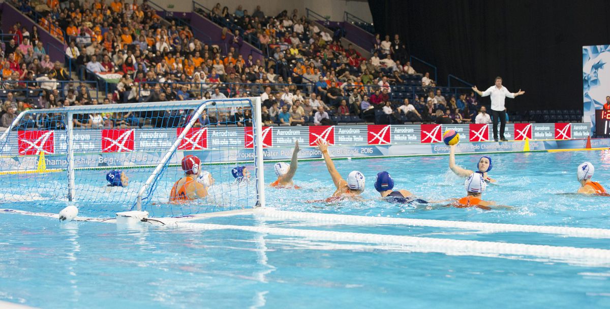 Waterpolosters verliezen finale World League