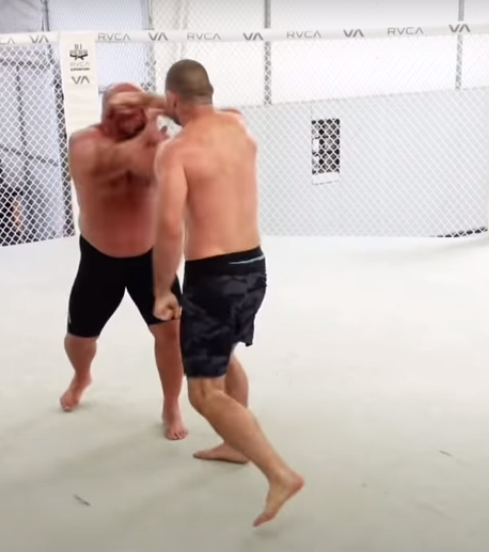 🎥 | UFC'er boos op trainingsmaat na te harde aanpak: 'Motherfucker!'