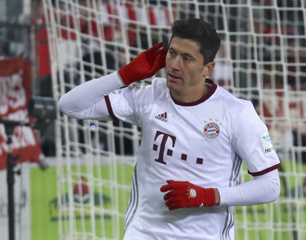 Bayern mag Lewandowski op blote knietjes bedanken in Freiburg