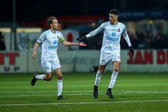 Dapper Telstar strijdend ten onder tegen Ajax in KNVB-beker