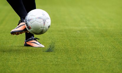 Heftig: Voetbalpot gestaakt omdat vrijwilliger overlijdt na hartstilstand