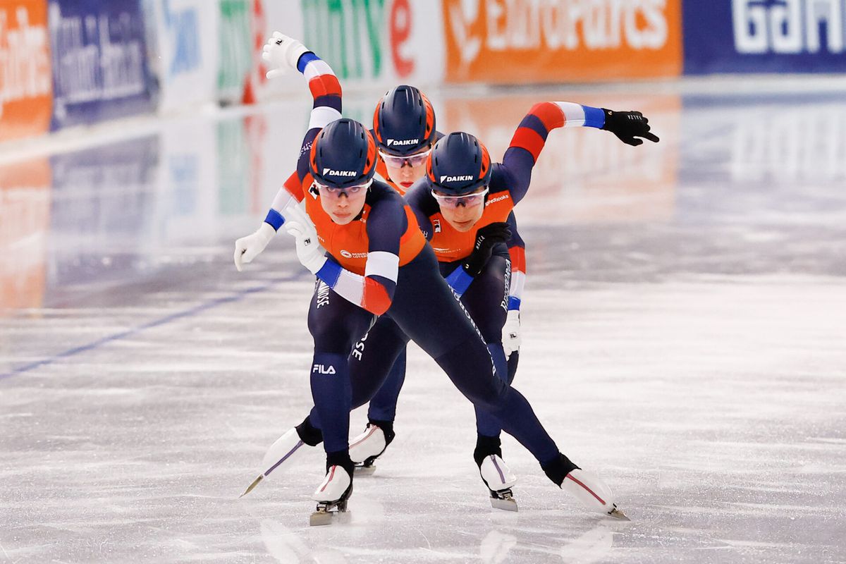 Nederlandse vrouwen pakken zilver op teamsprint in laatste afstand van World Cup schaatsen in Stavanger