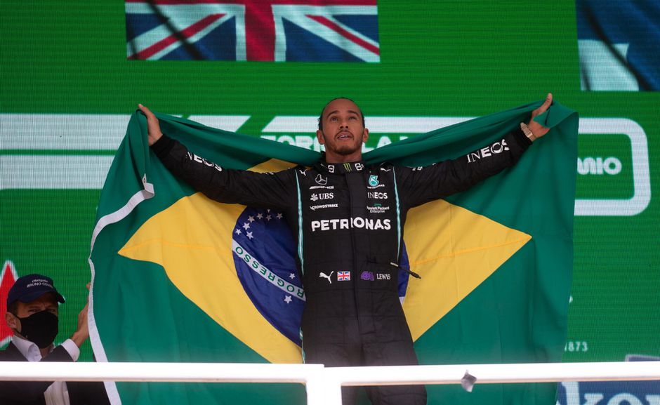 Hamilton kwam van ver in Brazilië: hij won maar 1 keer vanaf lager dan P10
