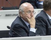 Blatter veegt vloer aan met Infantino en krijgt Twitter over zich heen: 'Pot verwijt de ketel' featured image
