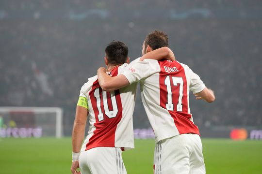 🎥 | Daley Blind verdubbelt de marge tegen Dortmund met heerlijke knal