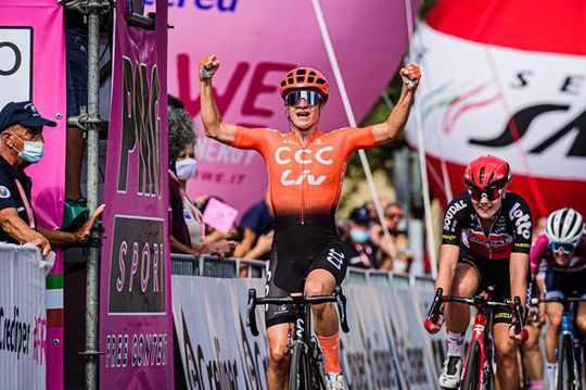 Giro Rosa: hattrick voor Marianne Vos