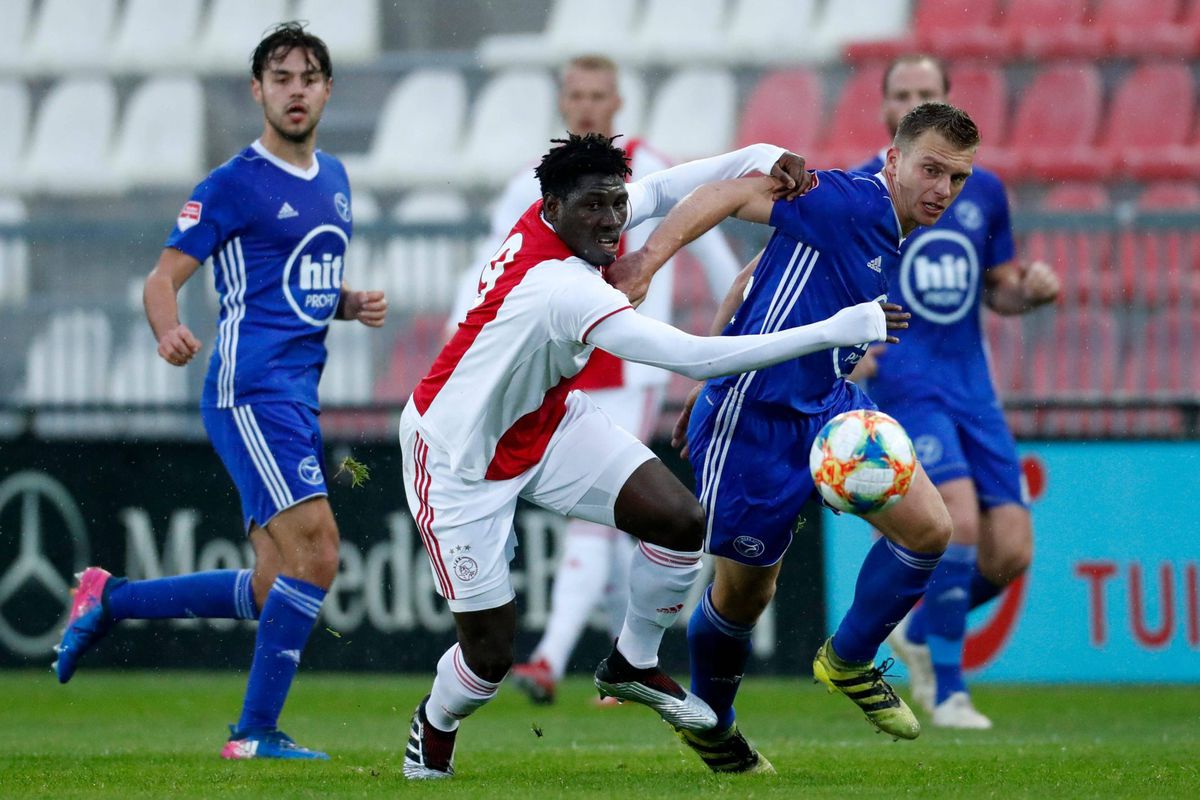 Laatste speeldag KKD: Twente geeft 2-0 voorsprong weg, Almere met 8-0 (!) onderuit bij Jong Ajax