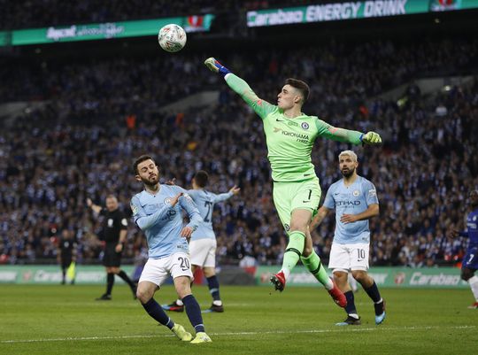 Keeper Kepa speelt hoofdrol in League Cup-finale, Manchester City wint na penalty's