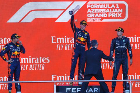 Buitenlandse media na zege van Max Verstappen: 'Horrorshow voor Ferrari'