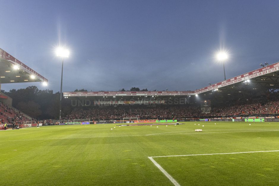Stadion van Ajax-tegenstander Union Berlin gaat grotendeels tegen de vlakte
