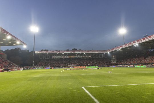 Stadion van Ajax-tegenstander Union Berlin gaat grotendeels tegen de vlakte