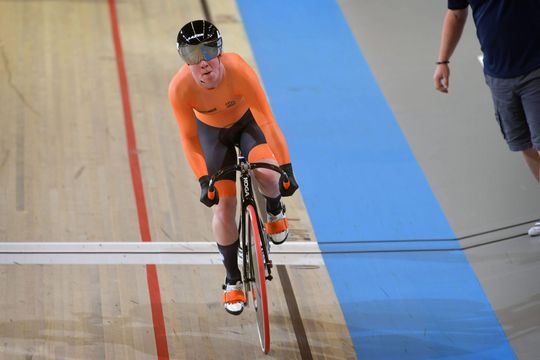 Hoppa! Lamberink prolongeert titel 500 meter tijdrit