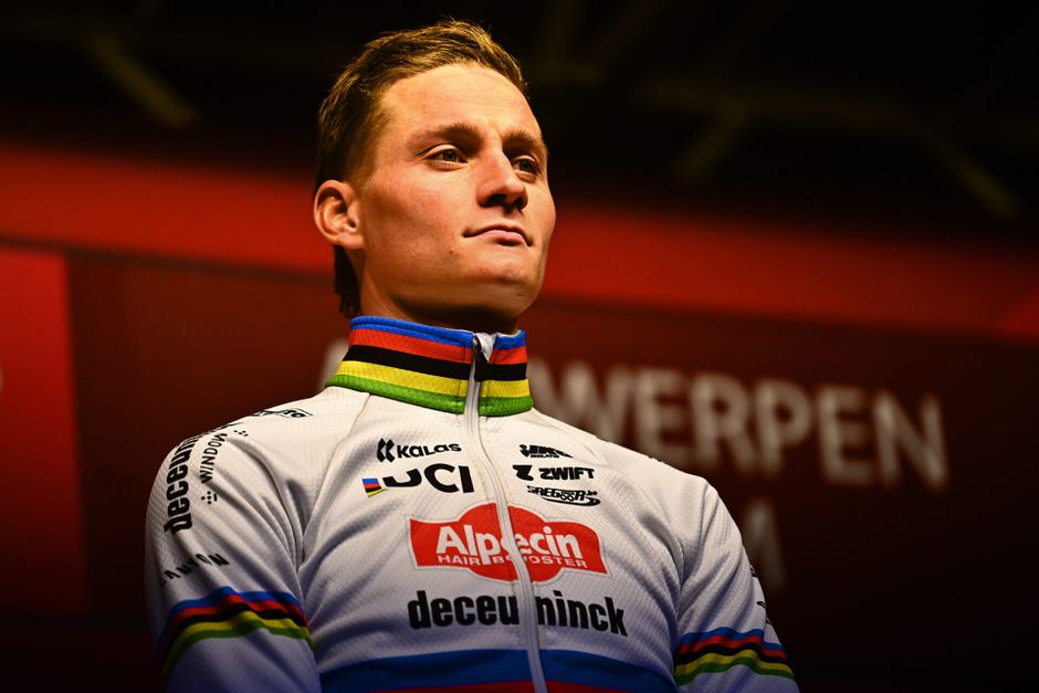 Mathieu van der Poel showt Lamborghini's: 'Welke verrassingen komen nog?'
