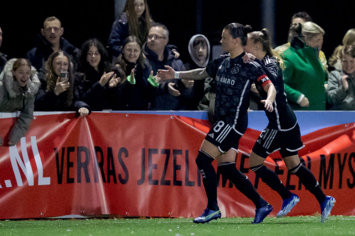 TV-gids: op deze zender kijk je naar Ajax Vrouwen tegen PSG