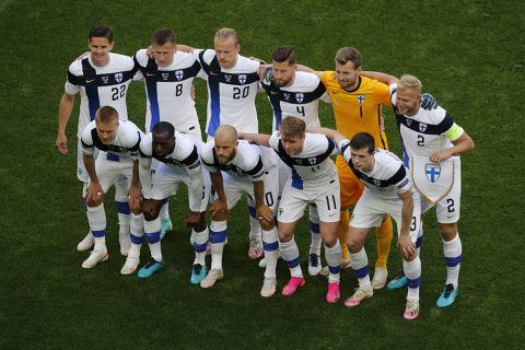 📸 | Zien! Finland speelt misschien wel in het mooiste EK-shirt van allemaal