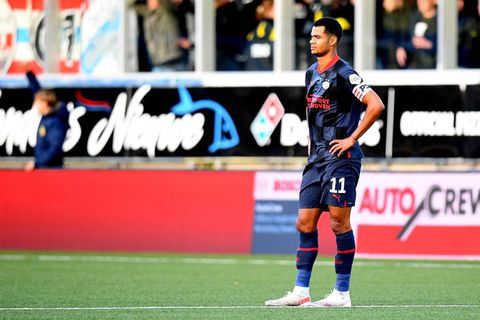 PSV-aanvoerder Cody Gakpo piswoest na blamage tegen Cambuur: 'Echt PSV-onwaardig, dramatisch'