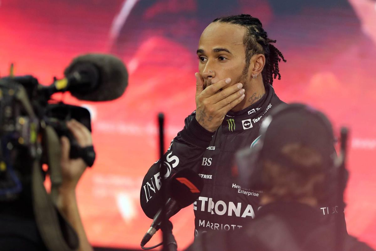 Lewis Hamilton houdt zich kalm: 'Ik wil Max en zijn team feliciteren'