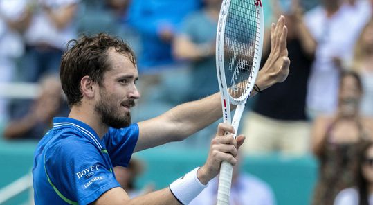 Gestoorde cijfers: Medvedev pakt in Miami 4e titel van 2023