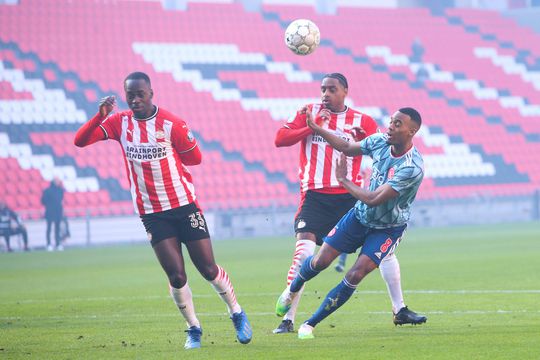 'Hoe slordig was Ajax? Heel het seizoen goed, in een topwedstrijd zien we het niet'