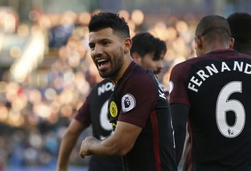 Agüero met frummelgoals belangrijk voor winnend City (video)