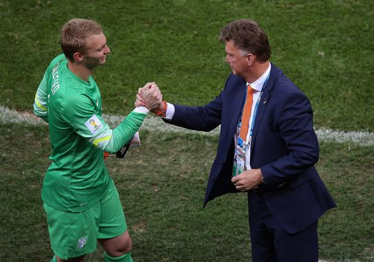 Louis van Gaal legt uit: dit is waarom Jasper Cillessen wederom niet bij de selectie van Oranje zit