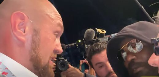 🎥​ | Tyson Fury en Derek Chisora dagen elkaar uit: 'Met blote vuist, maakt niet uit waar'