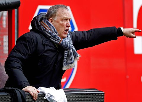 Advocaat wil tegen Vitesse voorkomen dat Feyenoord in de play-offs belandt
