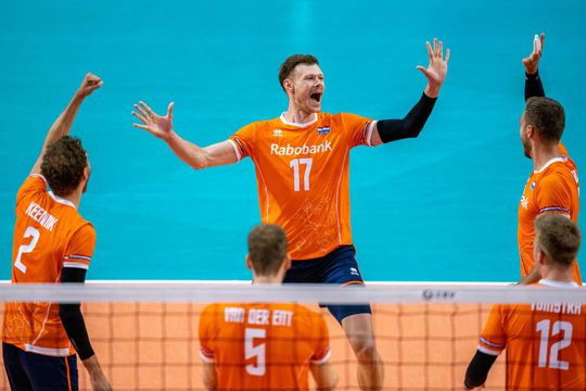 🎥 | EK-ticket al bijna binnen na 3e zege voor Nederlandse volleyballers