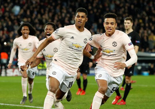 Rashford kan zijn geluk niet op na winnende pingel: ‘Hier leven we voor’