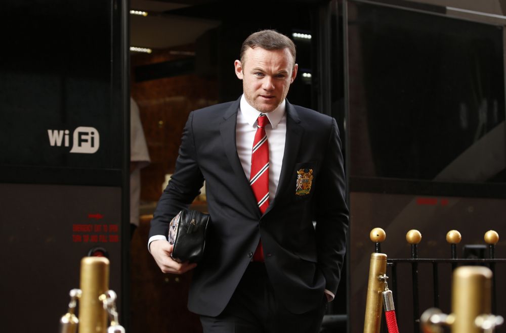 Dat is nog eens lekker revalideren: geblesseerde Rooney verblijft op Dubai