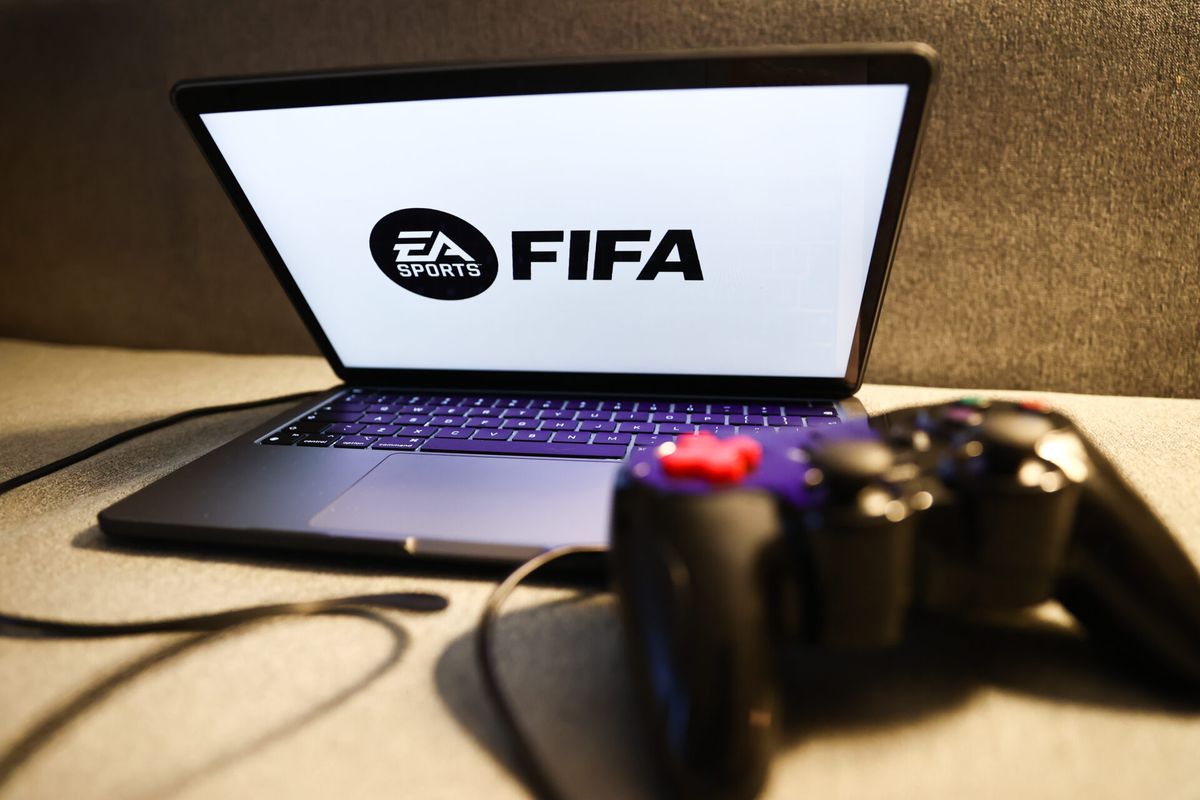 😳🎮 | FIFA 23 wordt lit?! In de nieuwe career mode kan je een matras kopen