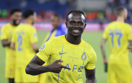 Saudische miljoenen vloeien: 'Sadio Mané nieuwe eigenaar Franse voetbalclub'